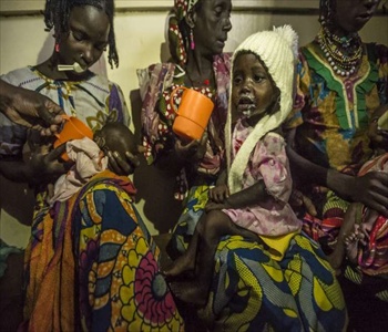 children-fleeing-carUNRADIO